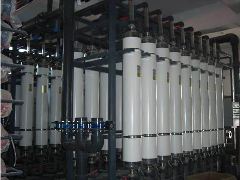 購買工業(yè)污水處理設備不懂行？大泉給你幫幫忙